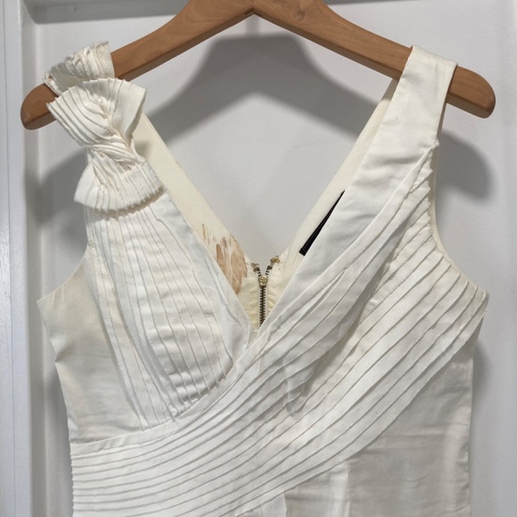 BCBG MaxAzria White Cotton V-Neck Bow Fitted Top Size XXS - Picture 7 of 13